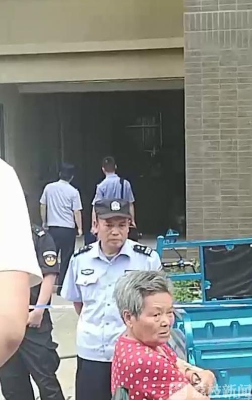 开奖澳门开奖结果+开奖记录表和21岁女子从30楼坠亡与21岁女子从30楼坠亡视频